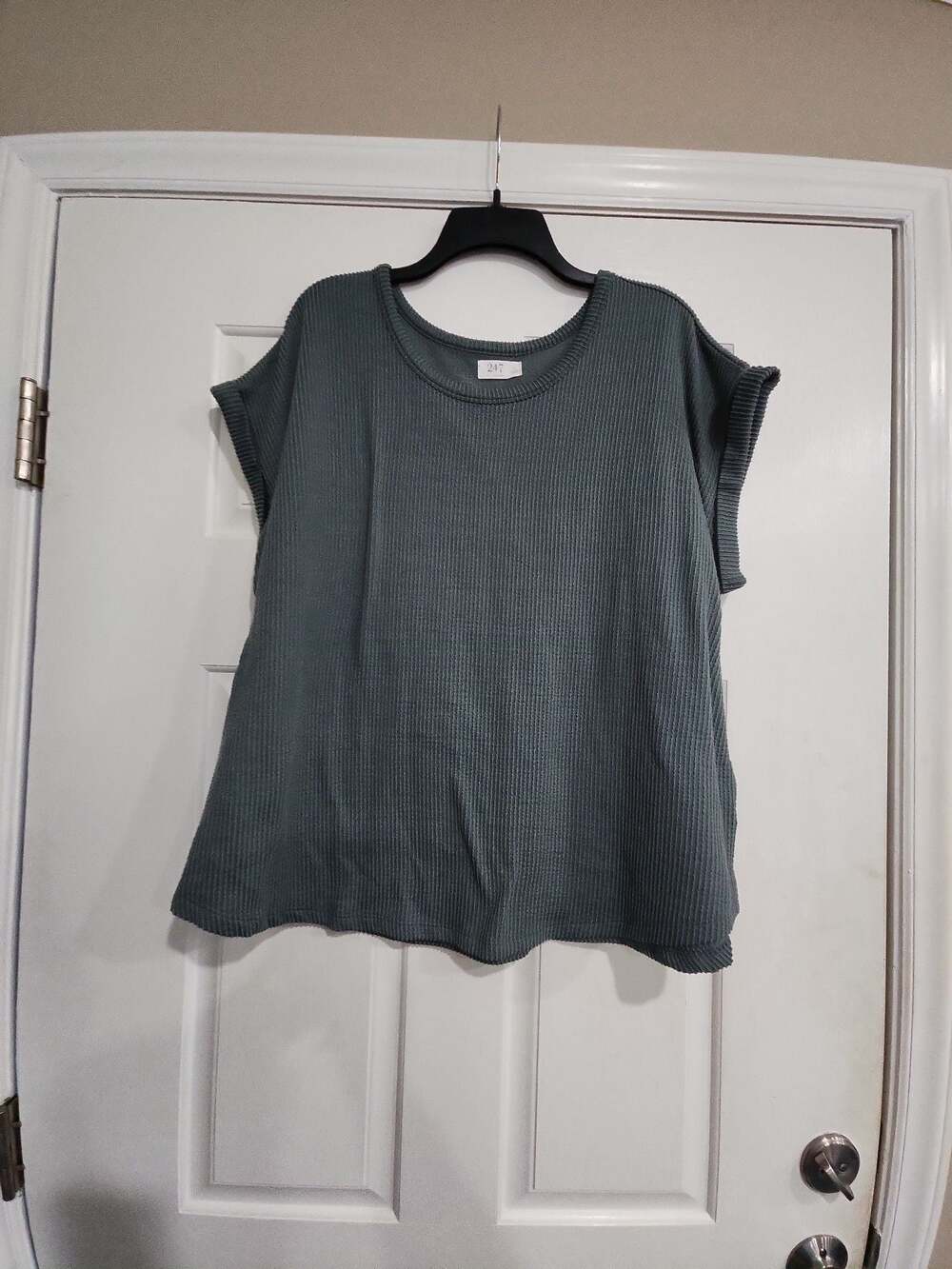 Maurices ribbed top size 1X